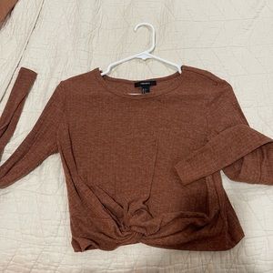 Long sleeve crop